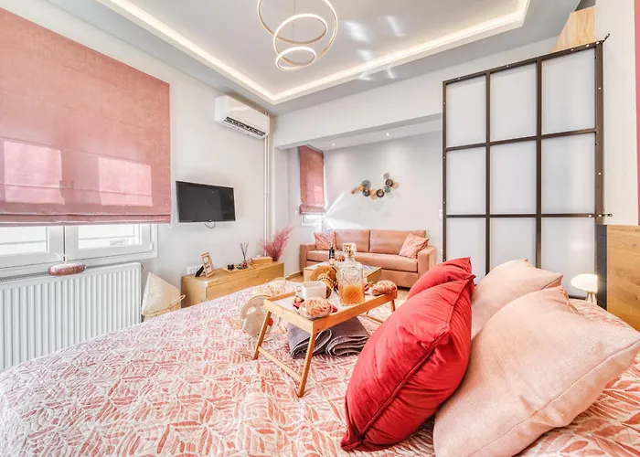 Homely Sweet Central Apartment